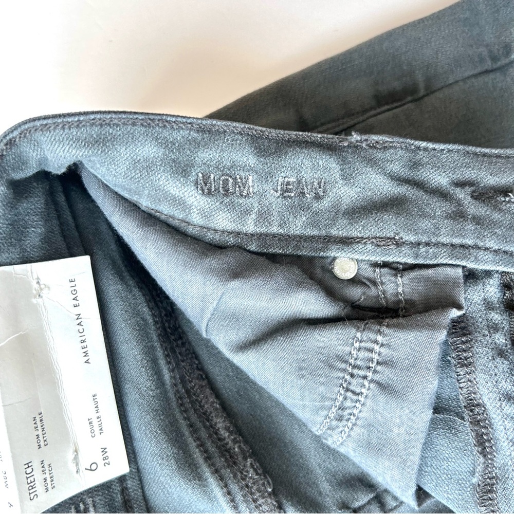 🍒(A464) NWT American Eagle Mom Jean Stretch. Dark Gray. Size: 6/28W Short - Picture 7 of 13